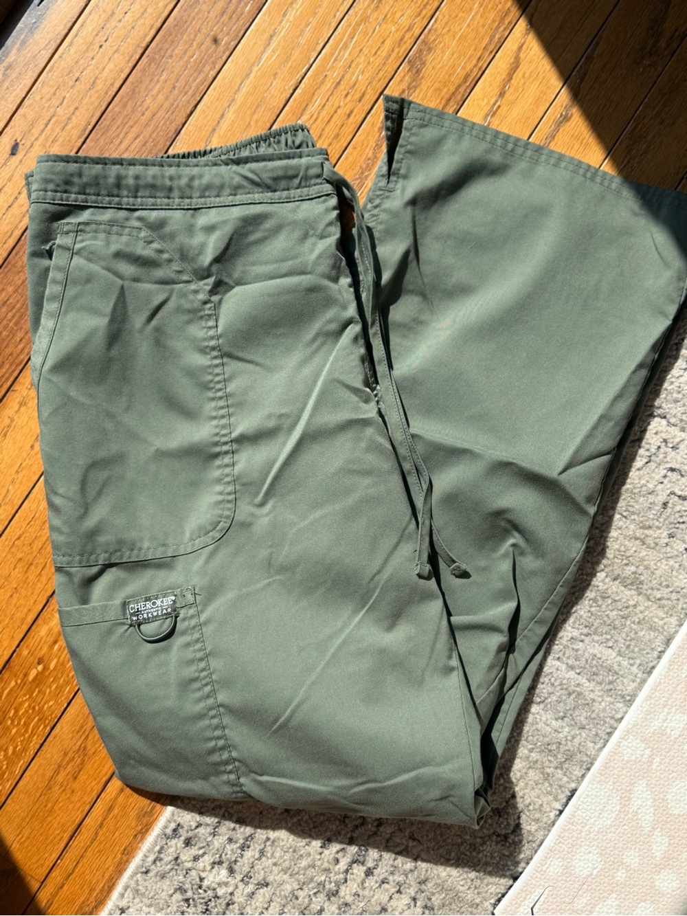 Cherokee Women’s Olive Cargo Pants